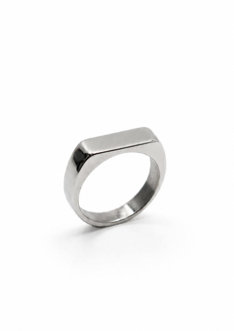 LUXE RING