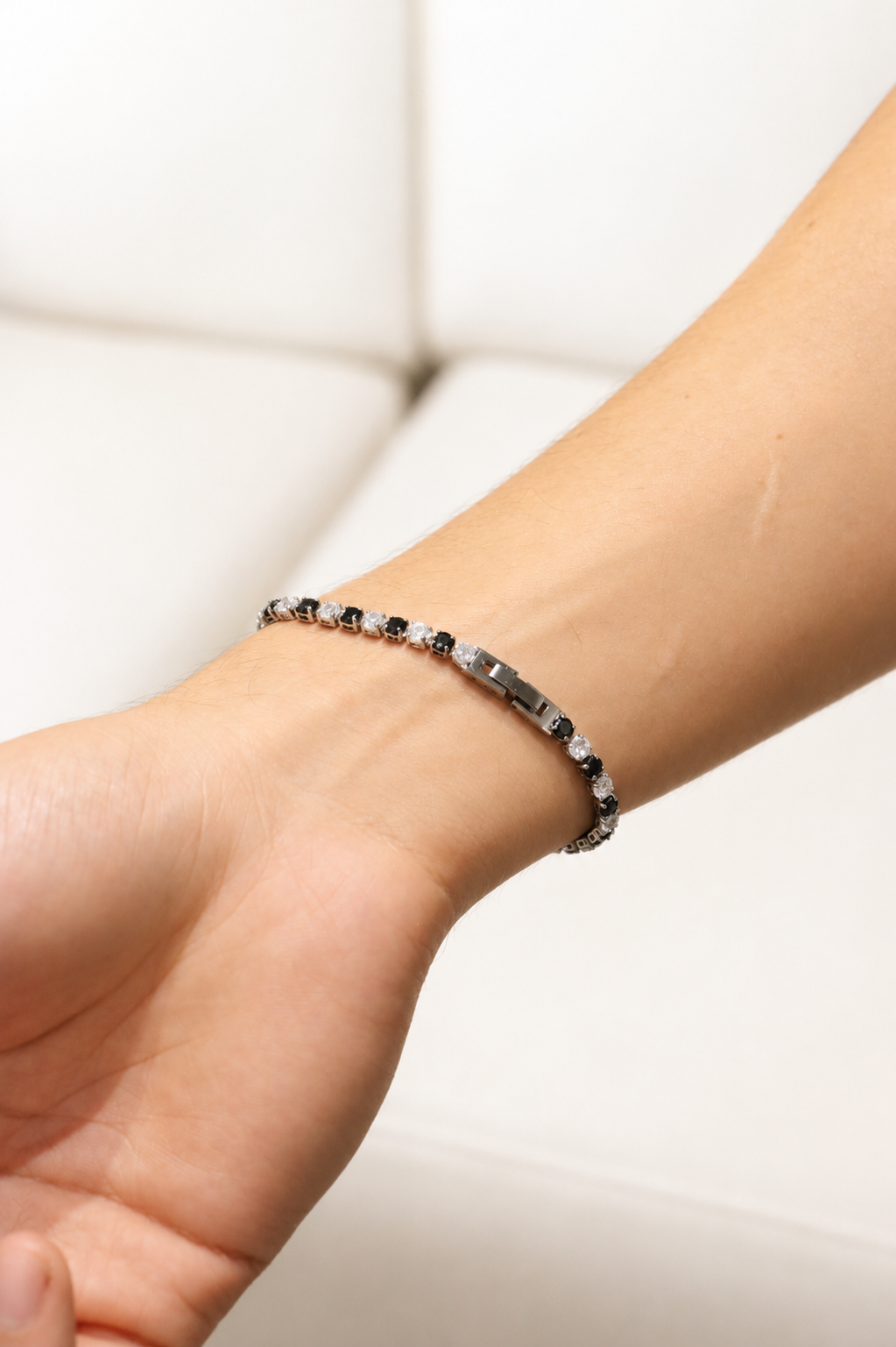 NOIR TENNIS BRACELET